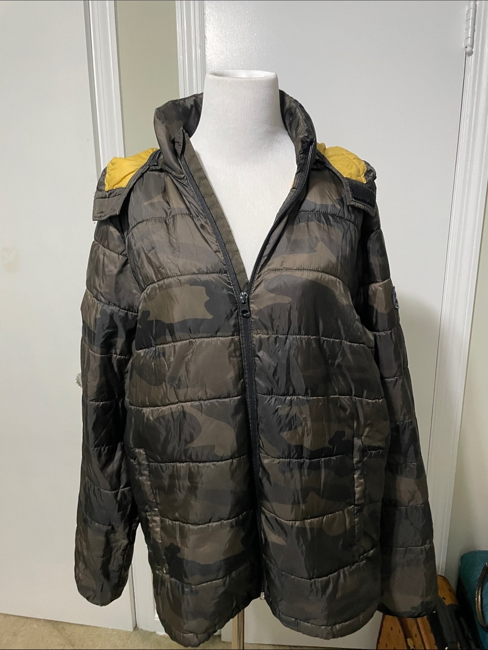 Abercrombie  & Fitch- Camo Puffer Jacket with Yellow Lining and removable hood